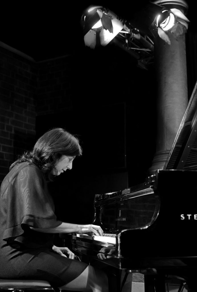 Ania Paz im Jazzclub Unterfahrt München 04_04_2025